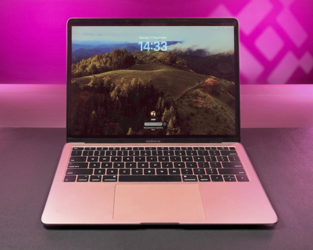 Macbook air serviced for screen replacement in dundee